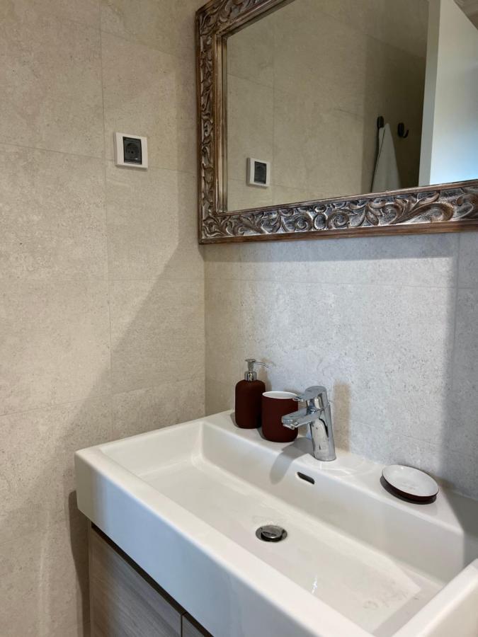 Apartment Waterfront Escape 104