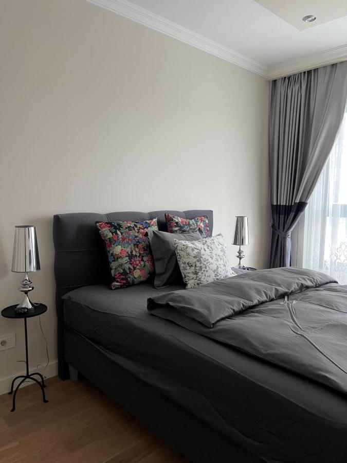 Waterfront Escape 104 Apartment *